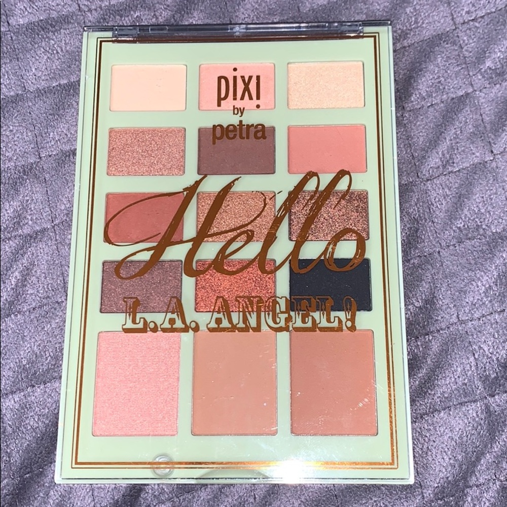 Pixi by Petra Eye Shadow Pallet